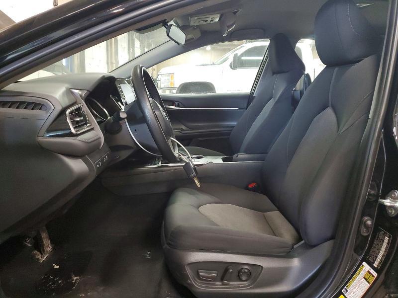 2024 Toyota Camry le
