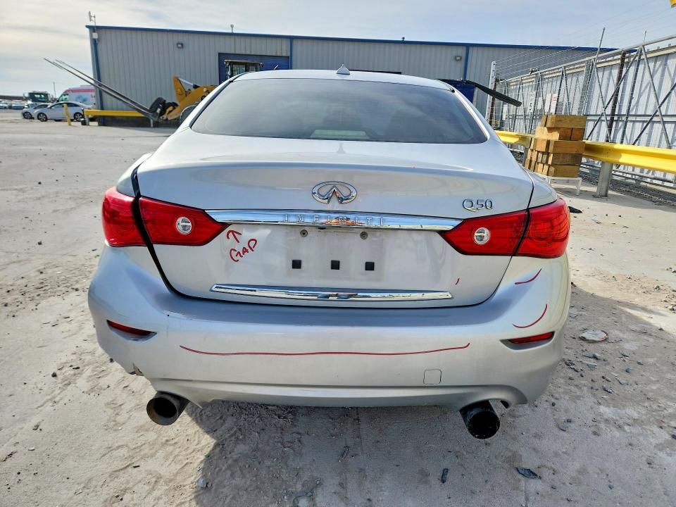 2015 Infiniti Q50 Base