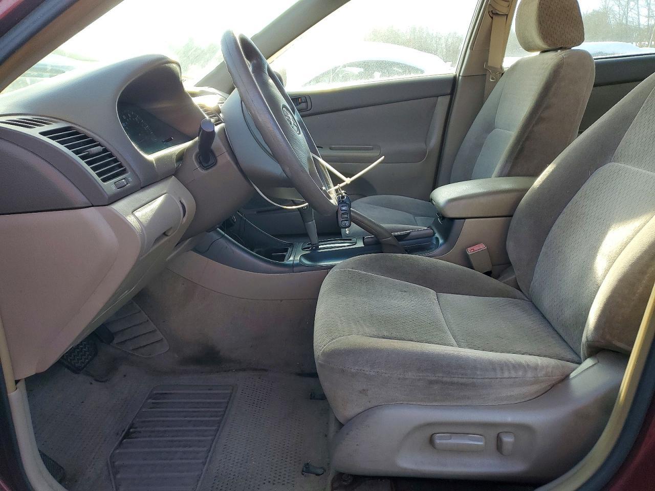 2003 Toyota Camry le