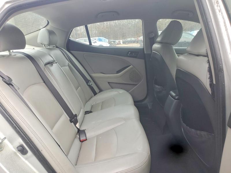 2012 KIA Optima lx