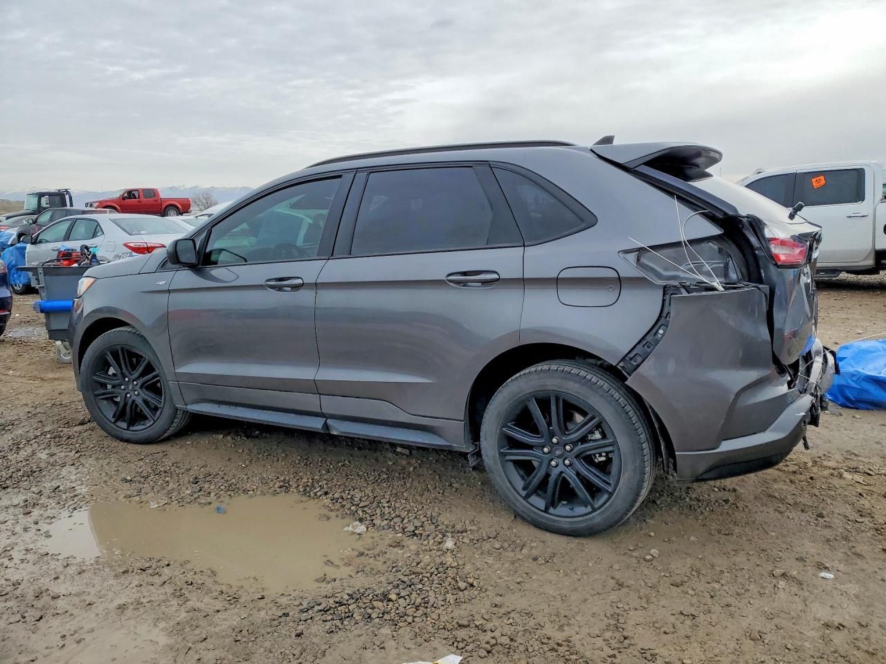 2022 Ford Edge sel