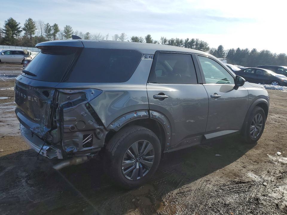 2025 Nissan Pathfinder s