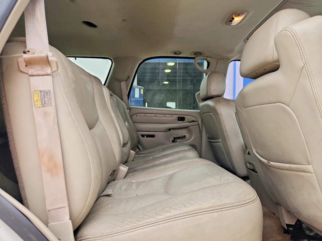 2005 Cadillac Escalade Luxury
