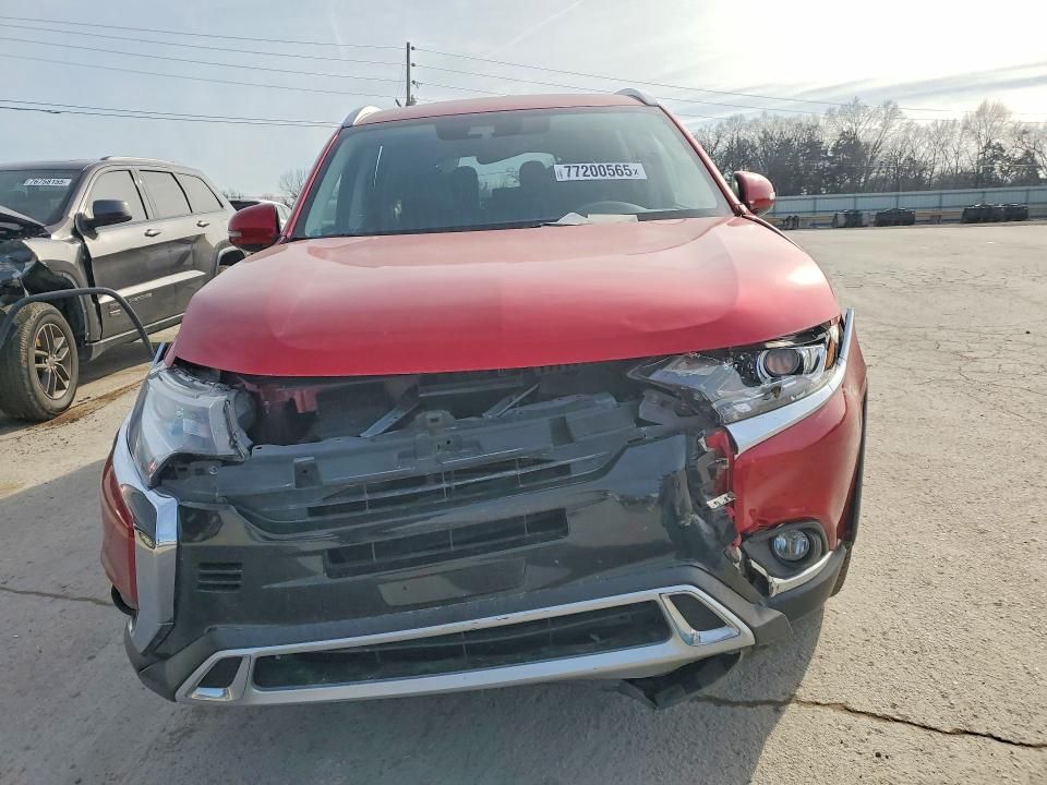 2020 Mitsubishi Outlander se