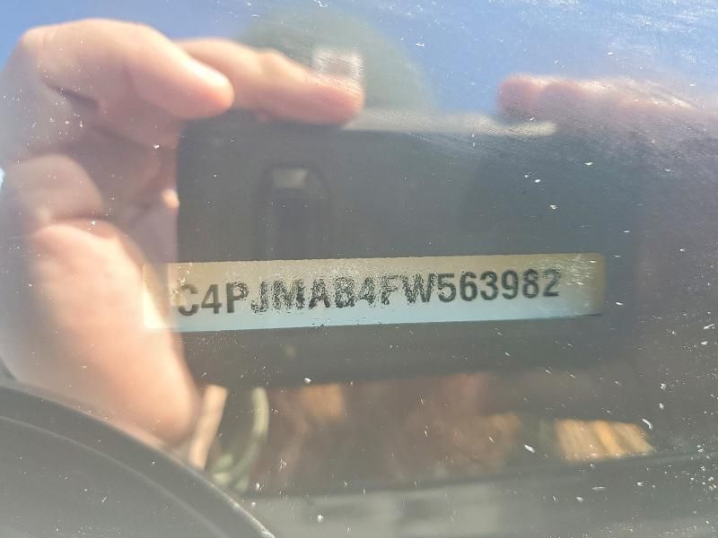 2015 Jeep Cherokee Sport