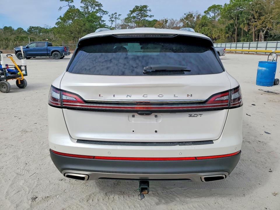 2019 Lincoln Nautilus Black Label