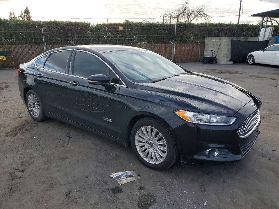 2016 Ford Fusion se Phev