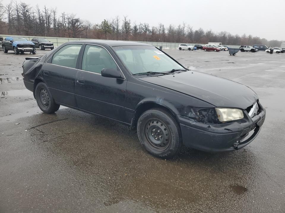 2000 Toyota Camry