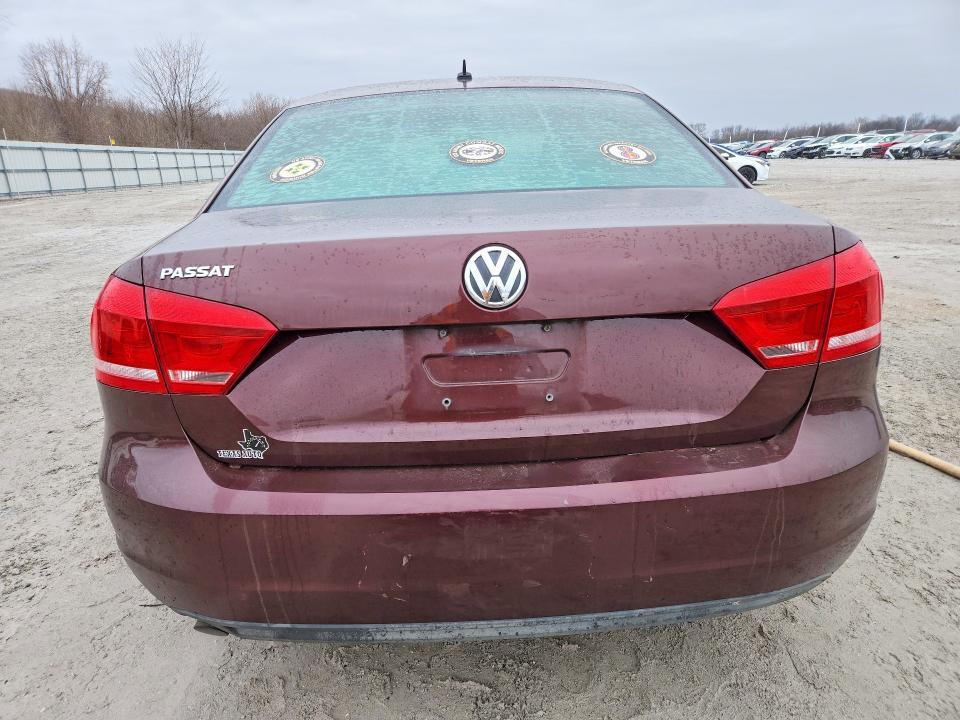 2013 Volkswagen Passat s