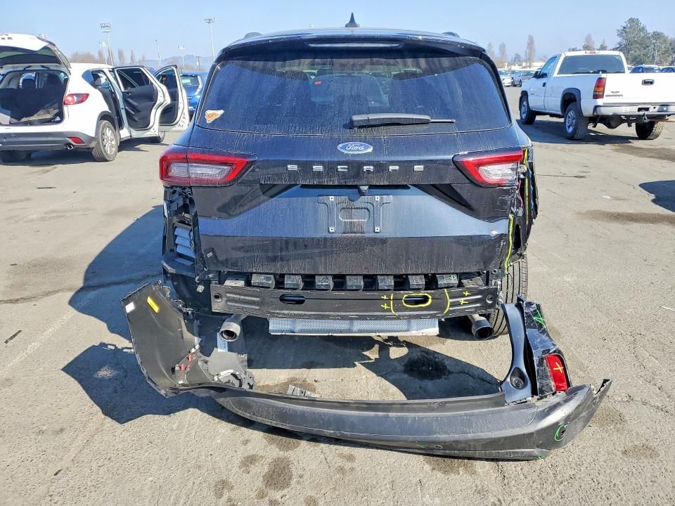 2025 Ford Escape st Line