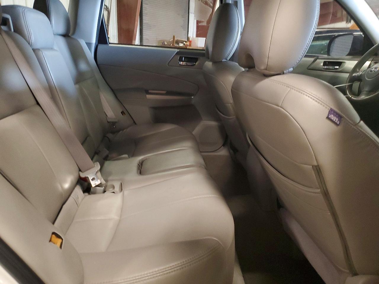 2010 Subaru Forester 2.5x Premium