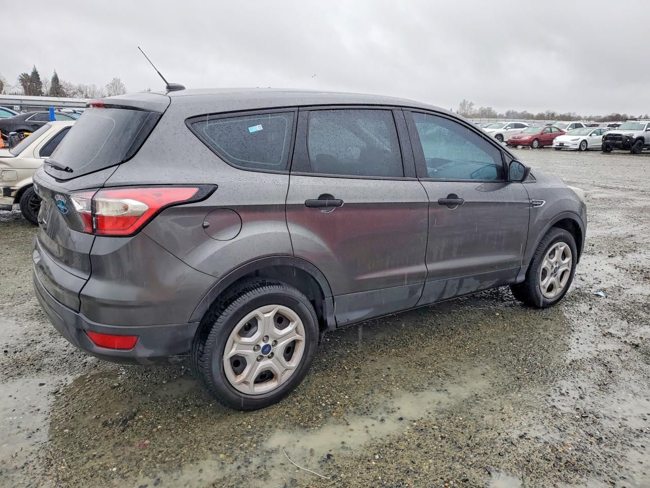 2018 Ford Escape s