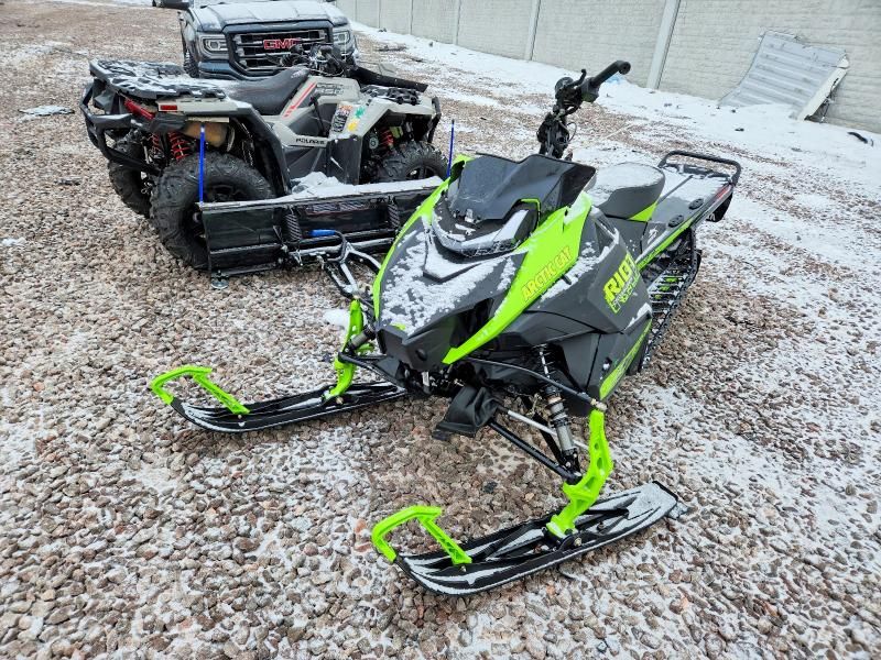 2025 Arctic Cat 858 Riot