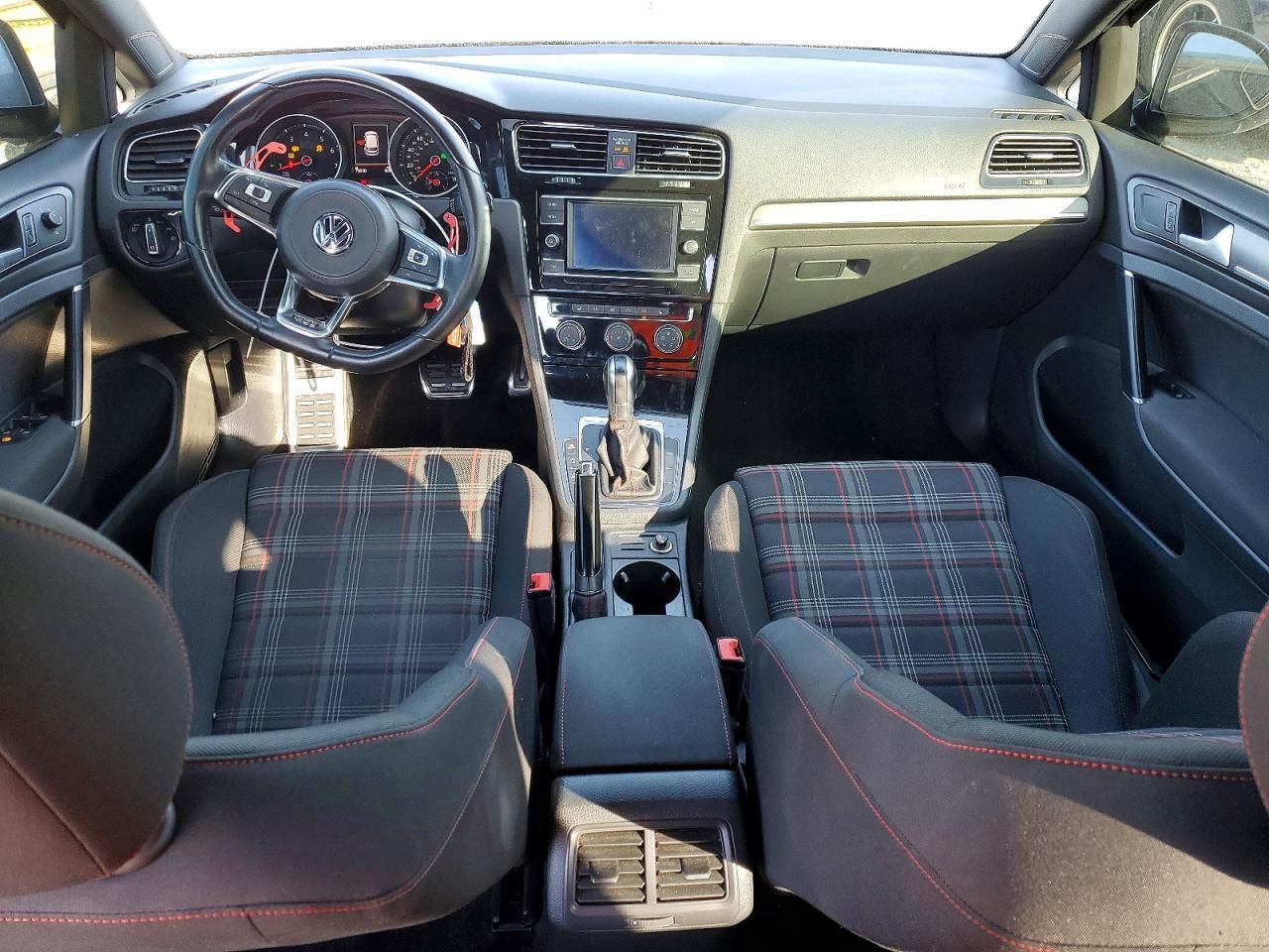 2018 Volkswagen Gti S/se