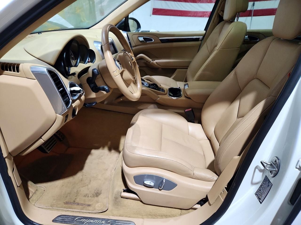 2011 Porsche Cayenne s