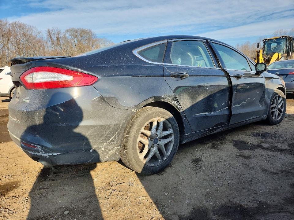 2016 Ford Fusion se
