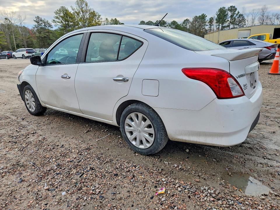 2019 Niss Versa