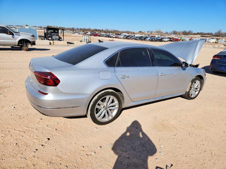 2018 Volkswagen Passat se