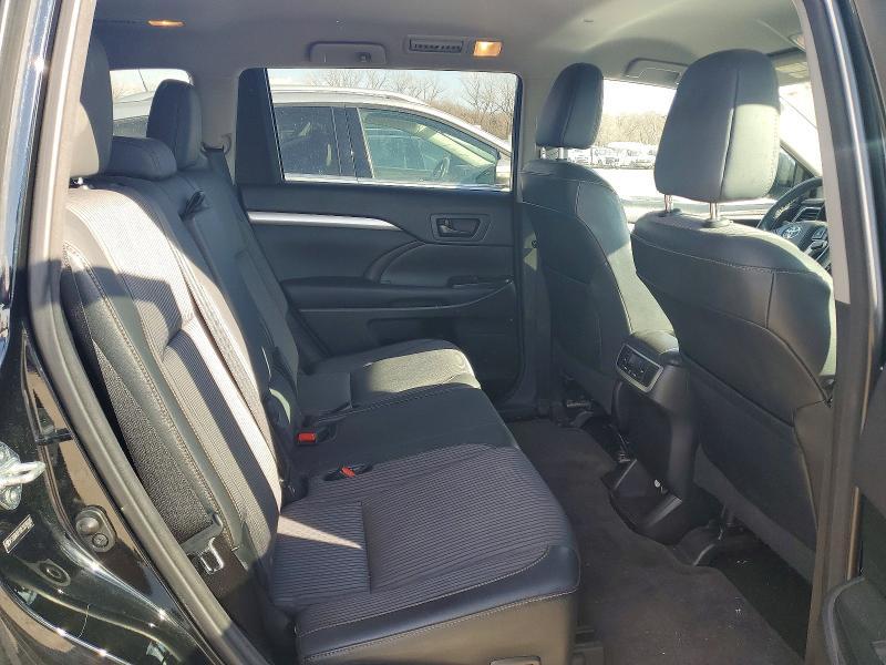 2014 Toyota Highlander le