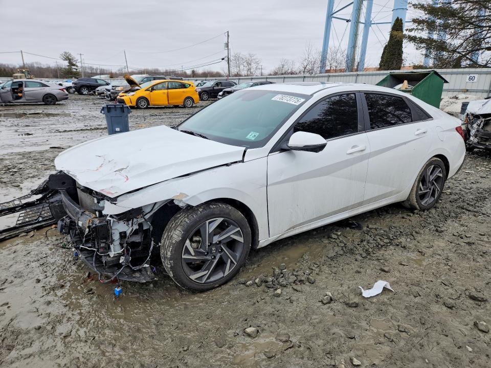 2024 Hyundai Elantra Limited