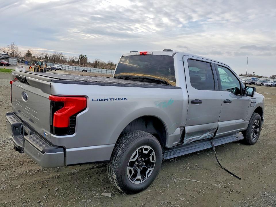 2023 Ford F150 Lightning PRO