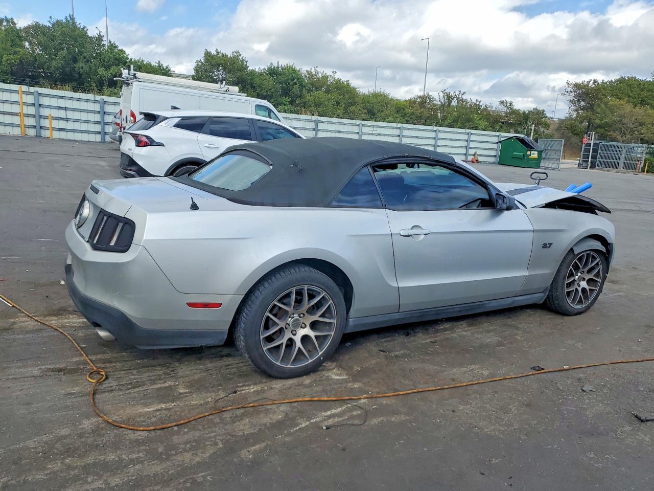 2011 Ford Mustang