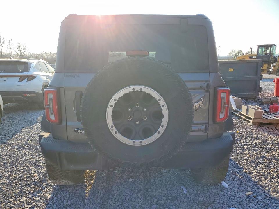 2023 Ford Bronco Base