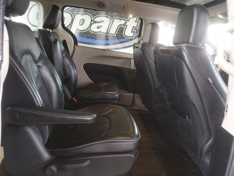 2018 Chrysler Pacifica Hybrid Limited