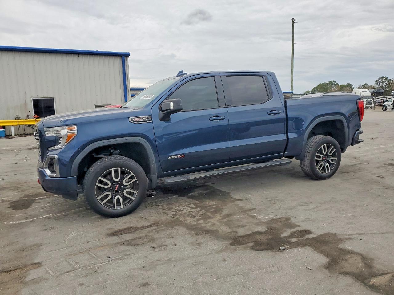 2020 GMC Sierra K1500 AT4