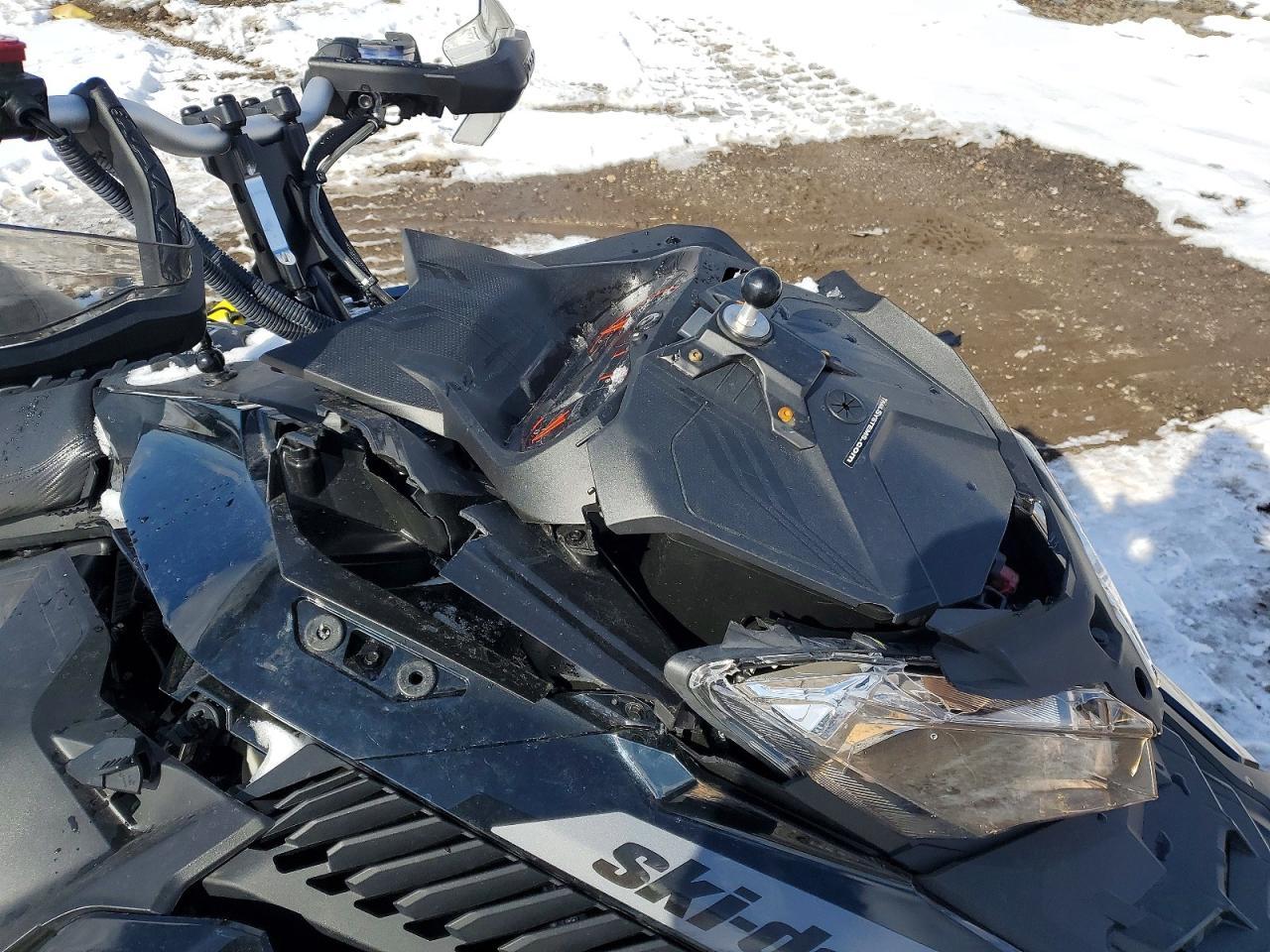 2019 Skidoo Renegade