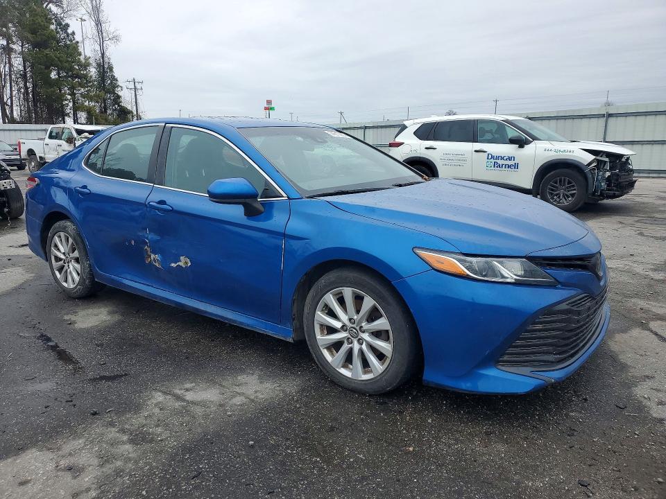 2019 Toyota Camry le