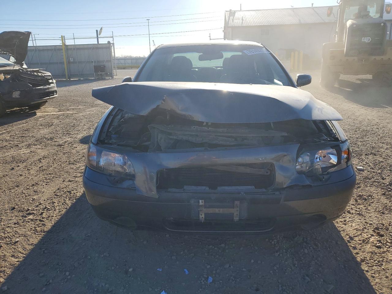 2004 Volvo S60