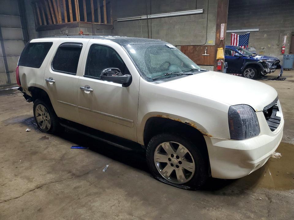 2011 GMC Yukon slt