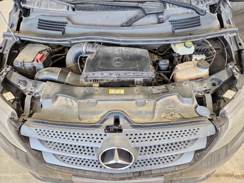 2016 Mercedes-Benz Metris