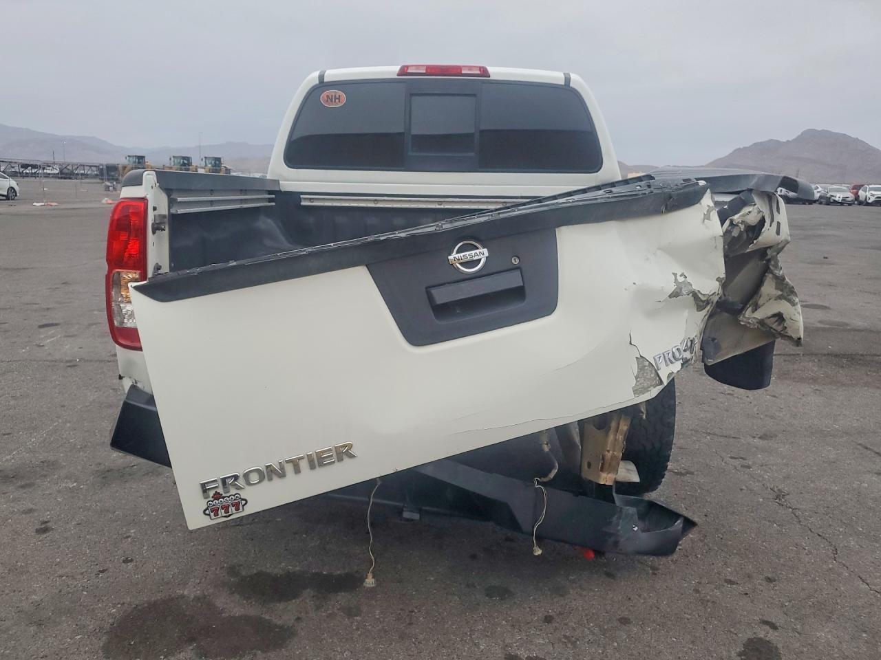 2018 Nissan Frontier s
