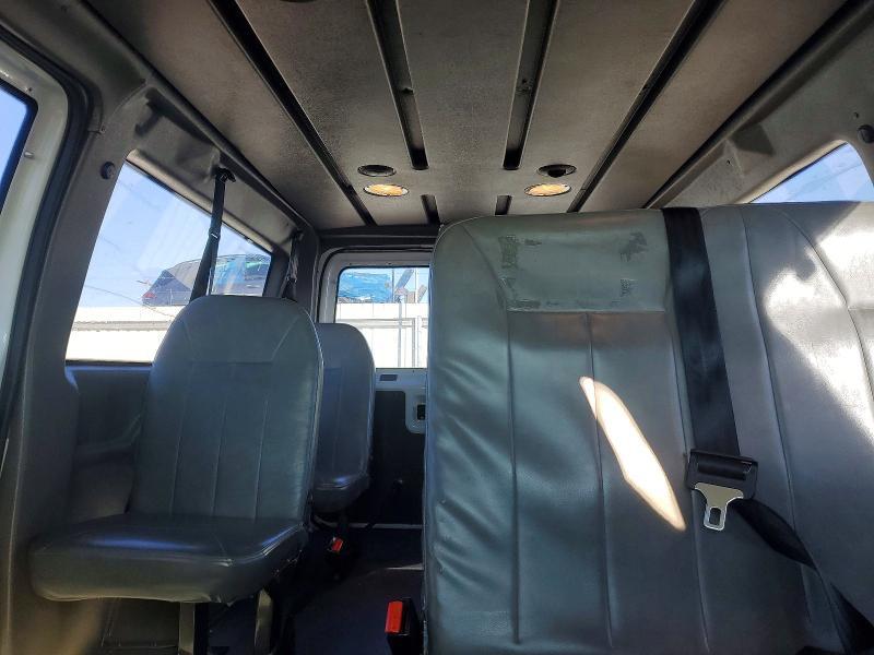 2012 Ford Econoline E250 van
