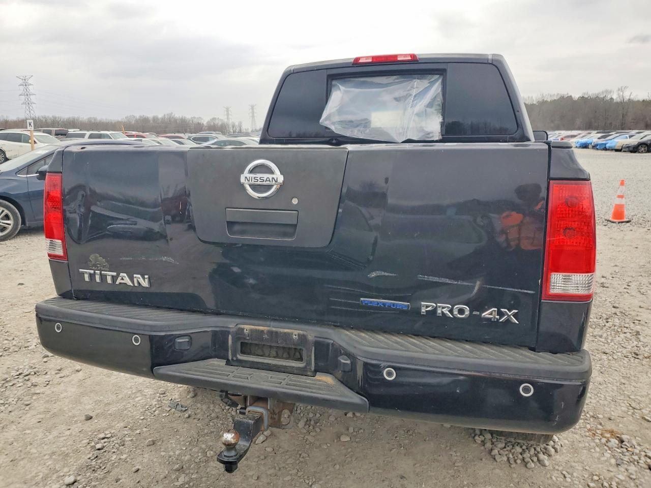 2010 Nissan Titan SE