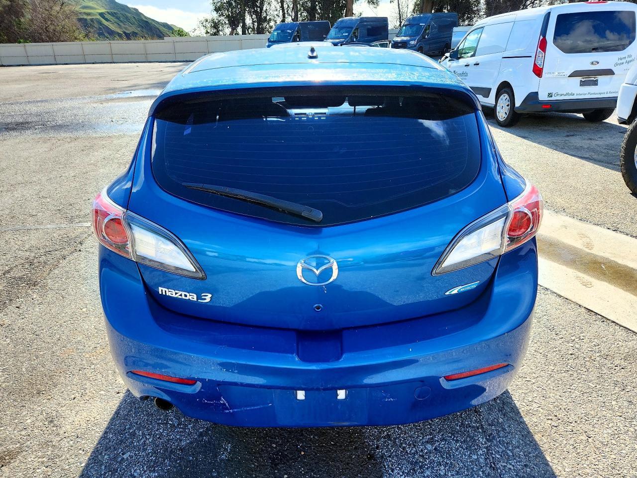 2012 Mazda 3 I