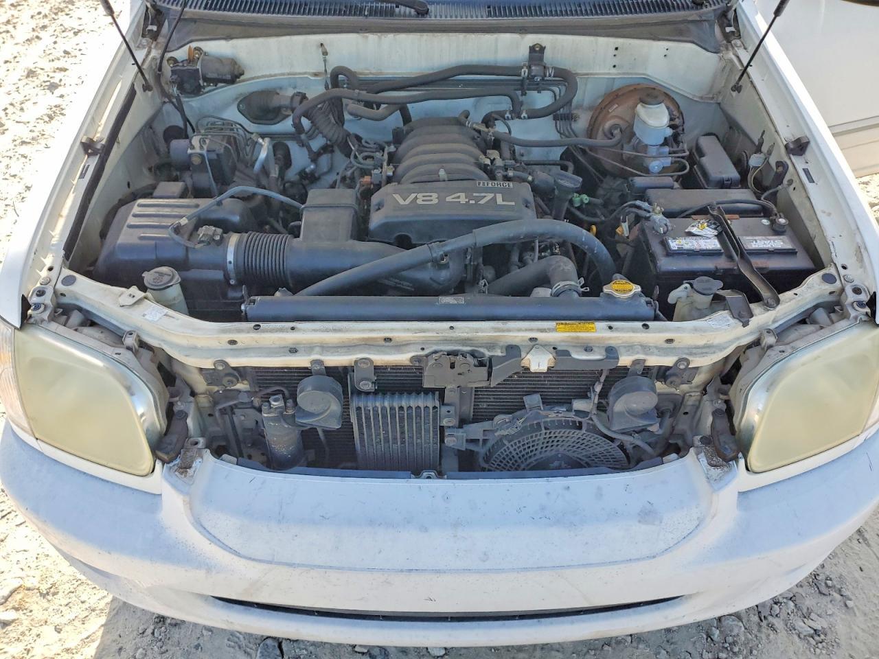 2005 Toyota Sequoia SR5