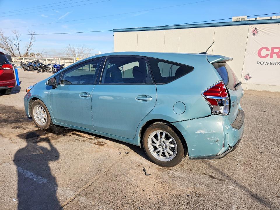 2016 Toyota Prius v Three