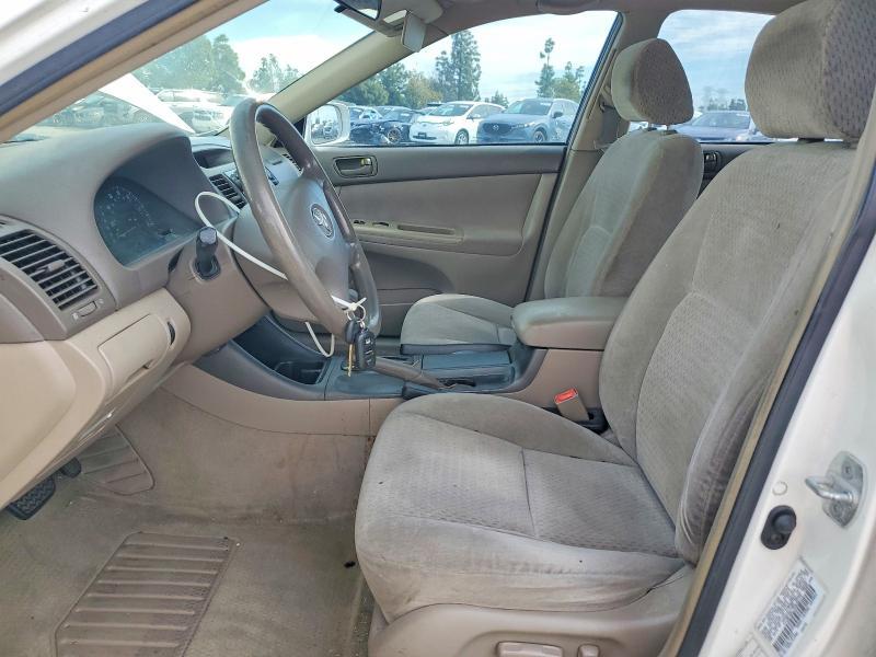 2003 Toyota Camry le