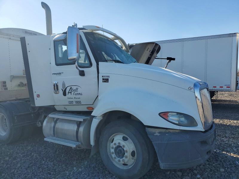 2013 International LF687 Semi Truck