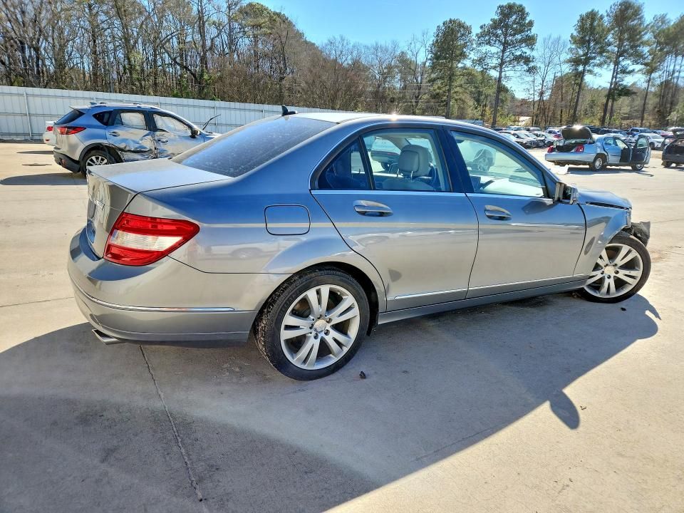 2011 Mercedes-Benz C300
