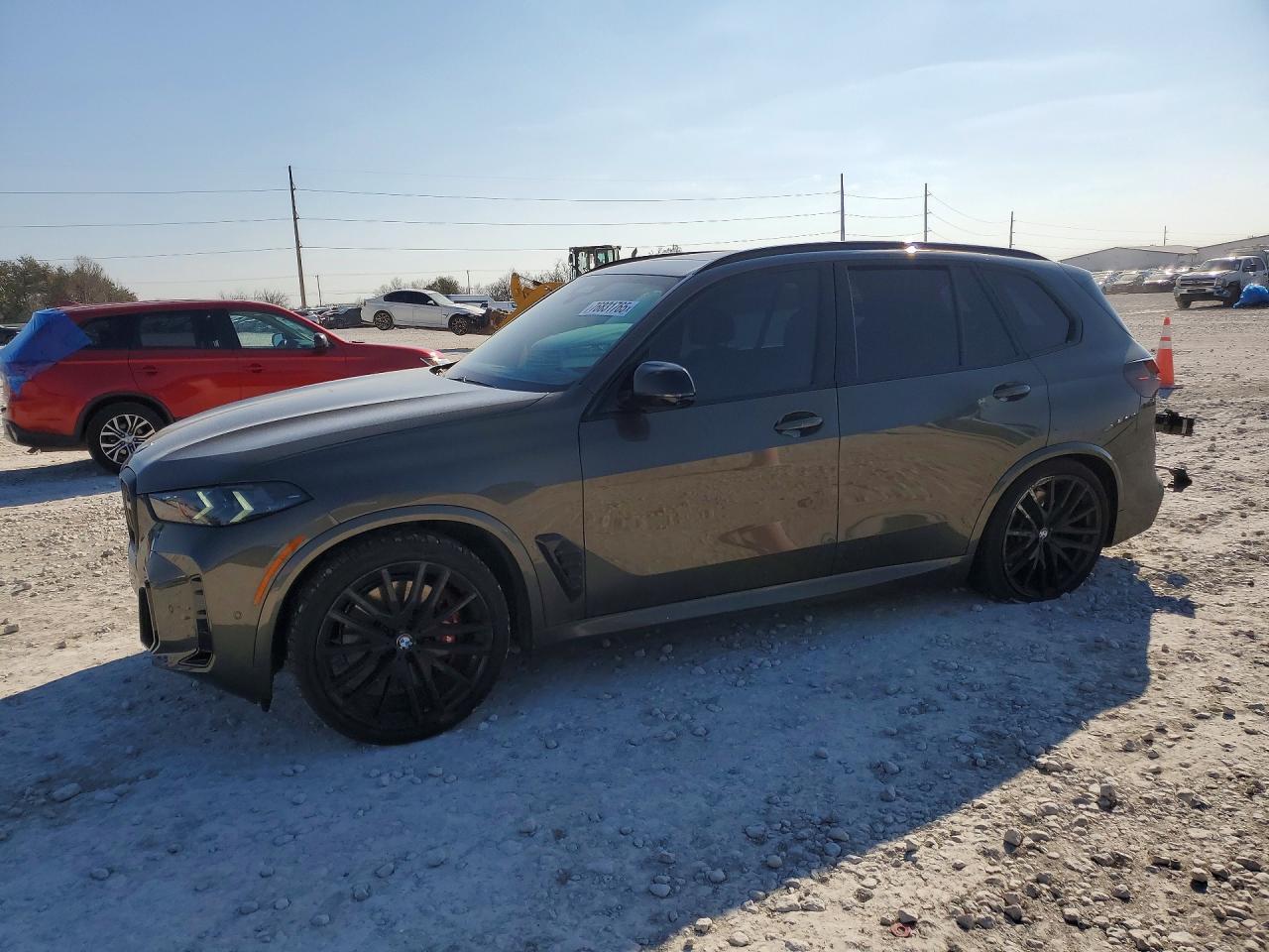 2025 BMW X5 M60i