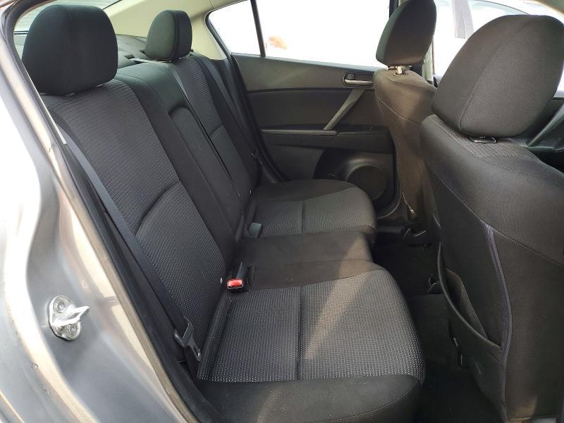 2013 Mazda 3 I