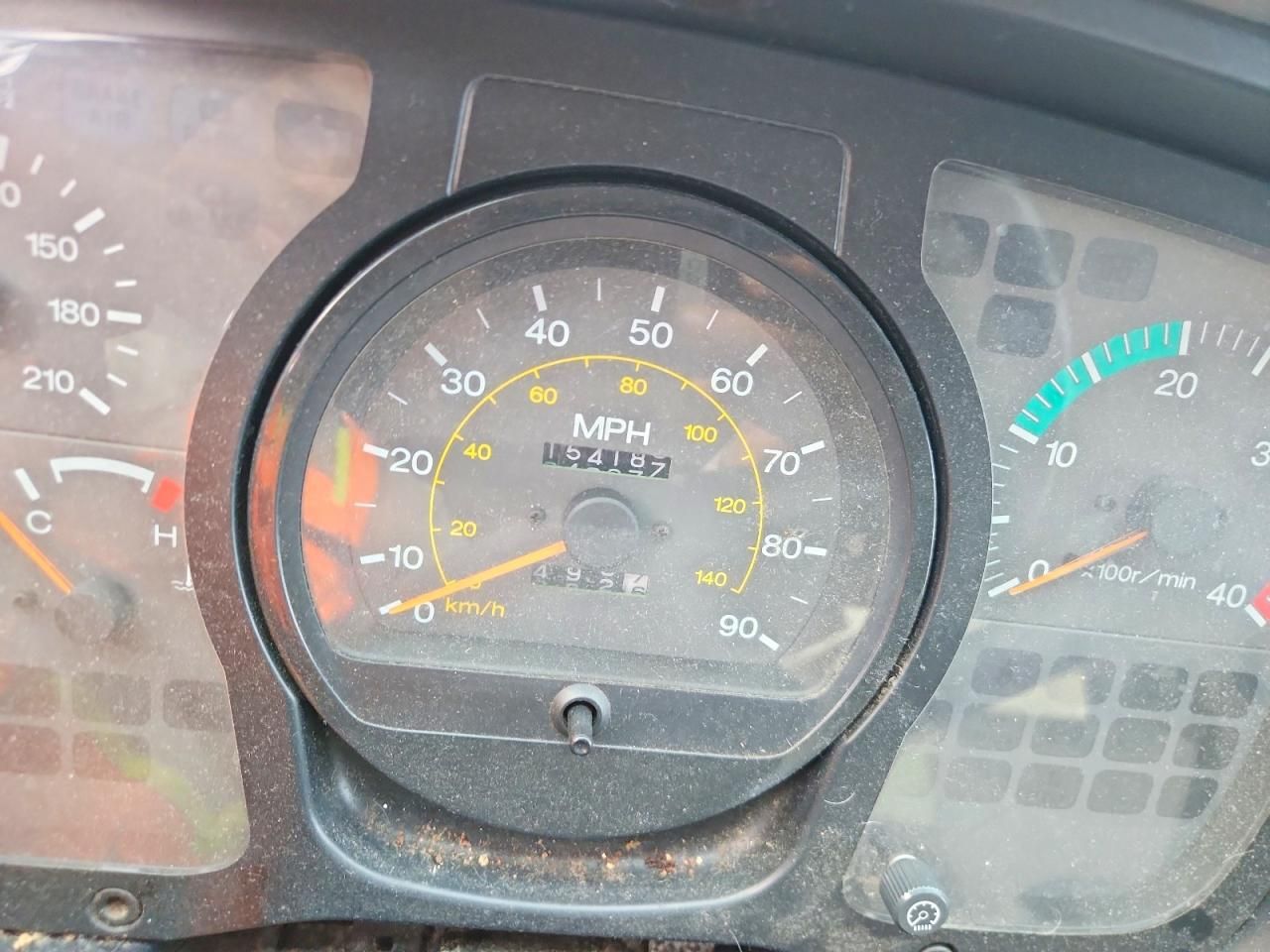 2002 Nissan Diesel UD2300