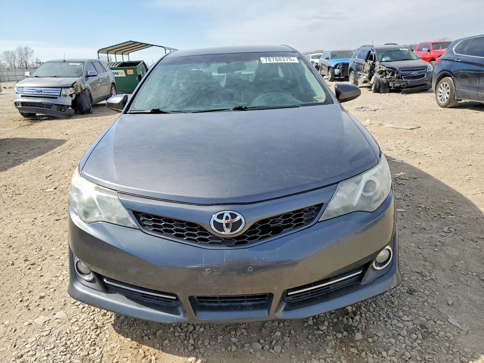 2013 Toyota Camry l