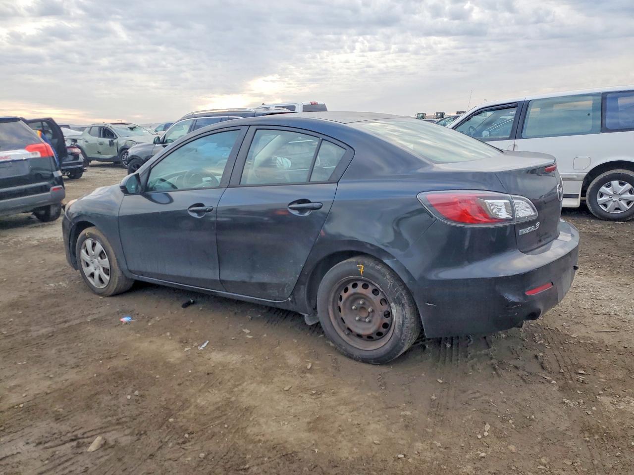 2013 Mazda 3 I