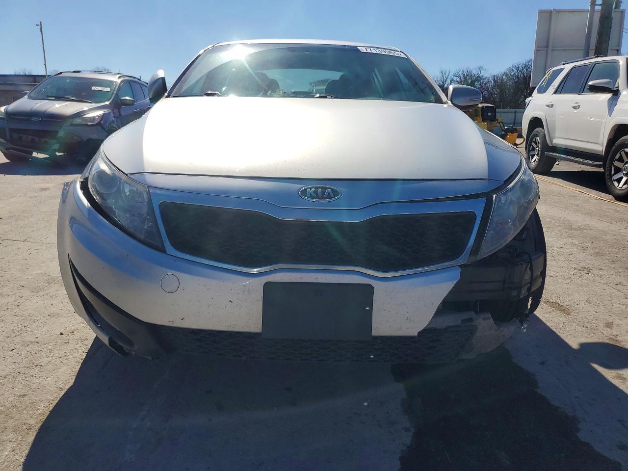 2012 KIA Optima lx