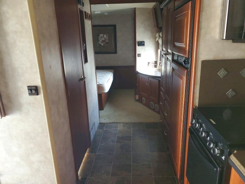 2011 Ford F53 RV